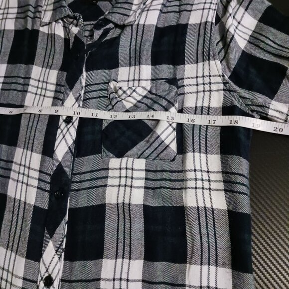 Rails Black/Green/White Plaid Rayon Flannel Size M - Picture 10 of 11
